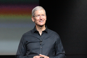 Tim Cook to Apple investors: Relax
