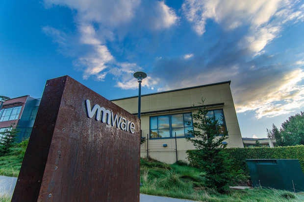 VMware rounds out data center virtualization stack